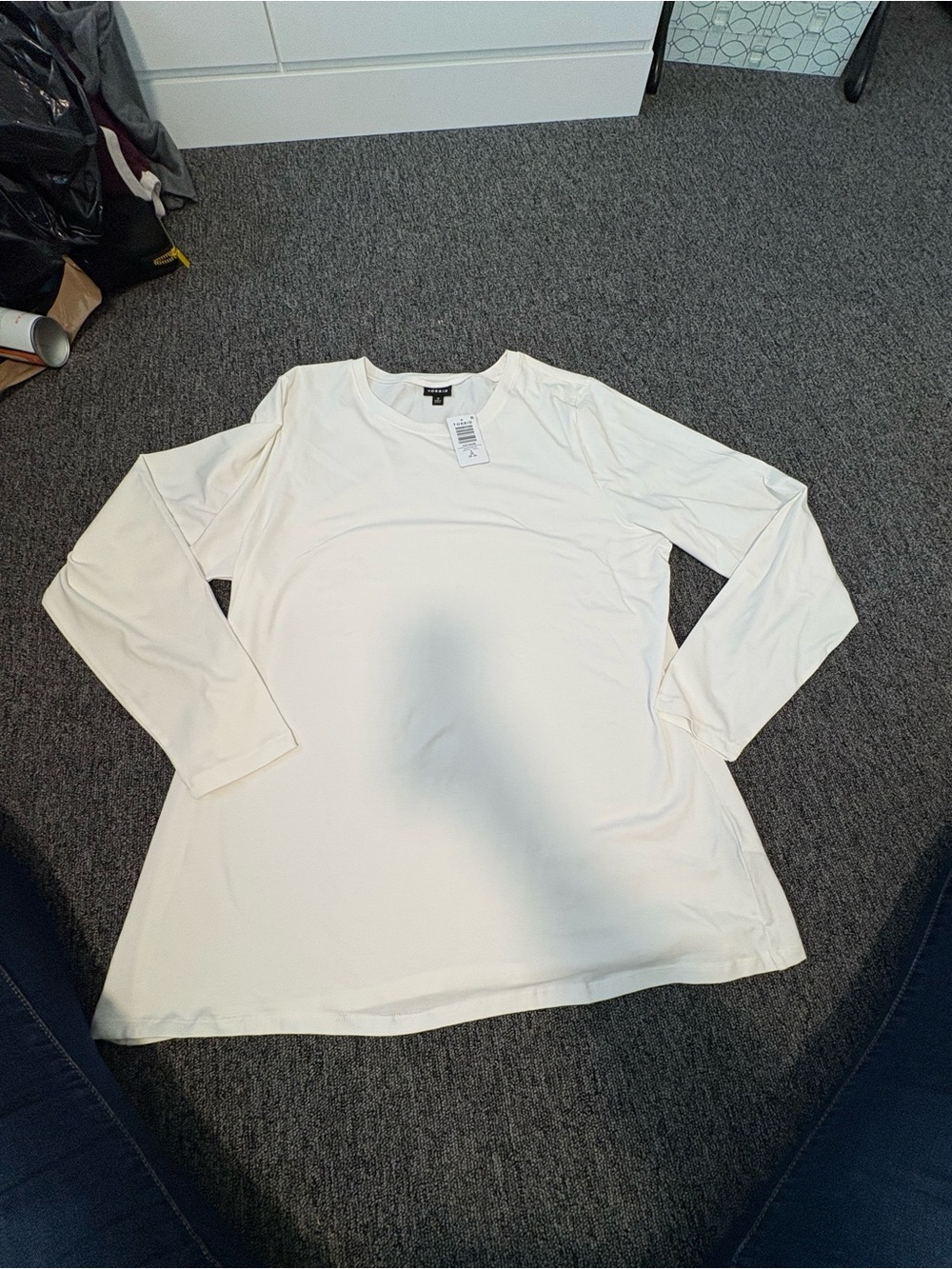 Torrid Super Soft White Long Sleeve Crewneck Tee Top woman’s plus 3x NWT